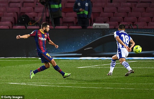 Messi góp công giúp Barca thắng ngược đội đầu bảng, áp sát top 4 - Ảnh 2.