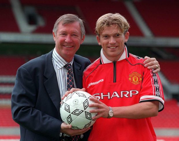 Hành trình trở thành ông bố đơn thân bán pizza của một cựu ngôi sao MU, cầu thủ cả gan từ chối Sir Alex Ferguson tới 2 lần - Ảnh 1.