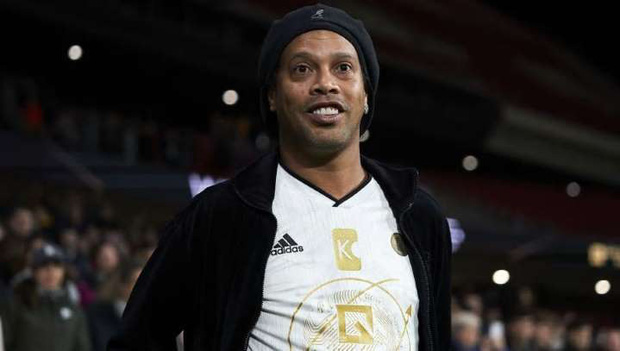 Tiết lộ sốc về viễn cảnh &quot;tù mọt gông&quot; đang chờ đợi Ronaldinho: Hóa ra dùng giấy tờ giả không phải lỗi lầm duy nhất - Ảnh 1.