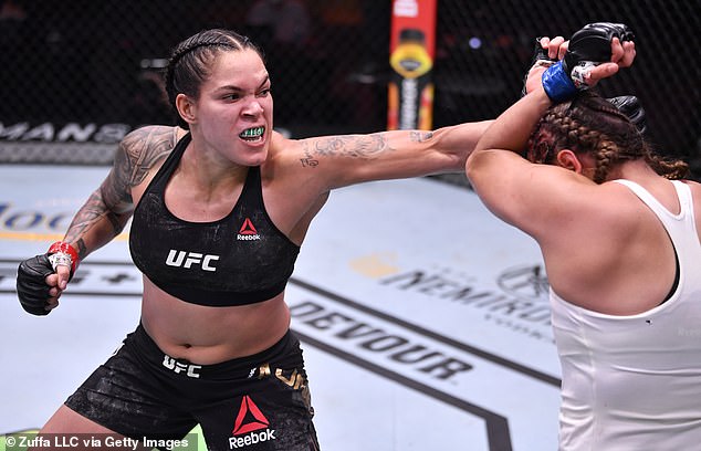 Chủ tịch Dana White hé lộ 4 võ sĩ MMA xứng đáng được lưu danh muôn thuở: Amanda Nunes có mặt, Khabib Nurmagomedov và Conor McGregor bị cho 