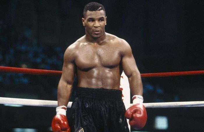 Floyd Mayweather được đánh giá là tay đấm quyền Anh vĩ đại nhất lịch sử, Muhammad Ali chỉ đứng thứ 4 còn Mike Tyson bị văng ra khỏi Top 10 - Ảnh 4.