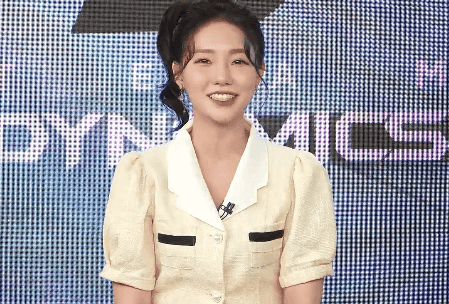 Tìm hiểu về cô nàng Lee Jung-hyun, MC được mệnh danh nữ thần mới của làng LMHT Hàn Quốc - Ảnh 4.