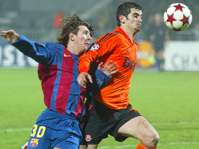 Nhìn lại hành trình đã qua của Messi trong màu áo của Barca  - Ảnh 2.