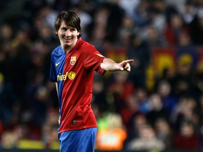 Nhìn lại hành trình đã qua của Messi trong màu áo của Barca  - Ảnh 6.