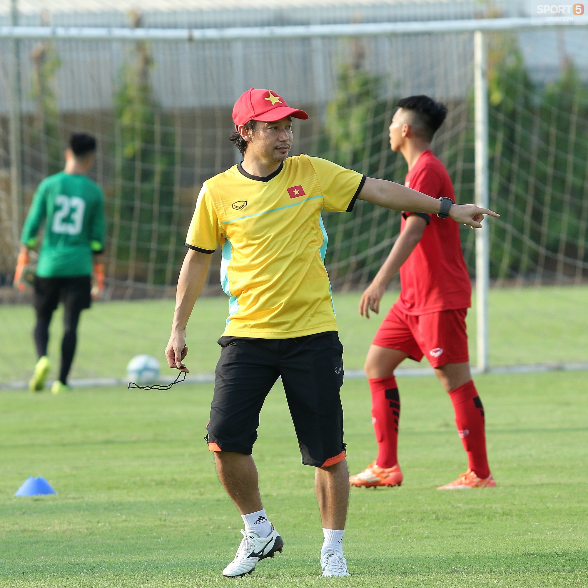 U16 Việt Nam rèn miếng đánh biên, hướng tới mục tiêu bảo vệ chức vô địch giải Đông Nam Á - Ảnh 1.