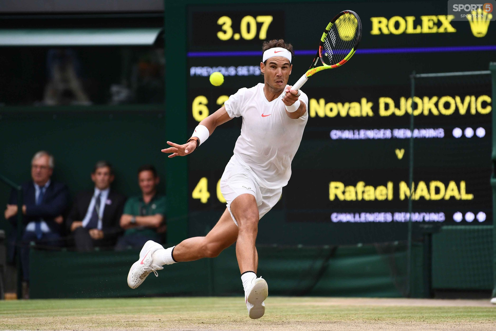 Quật ngã Nadal sau 5 set căng hơn dây đàn, Djokovic vào chung kết Wimbledon - Ảnh 5.