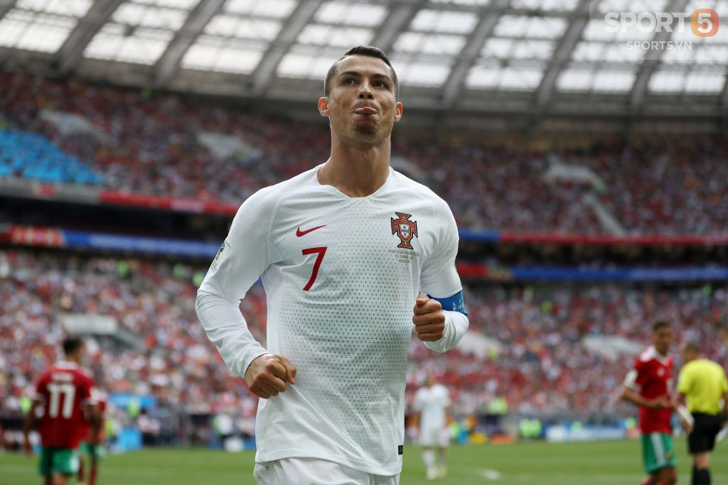 Messi, Ronaldo và những ngôi sao sẽ không xuất hiện ở World Cup 2022? - Ảnh 10.