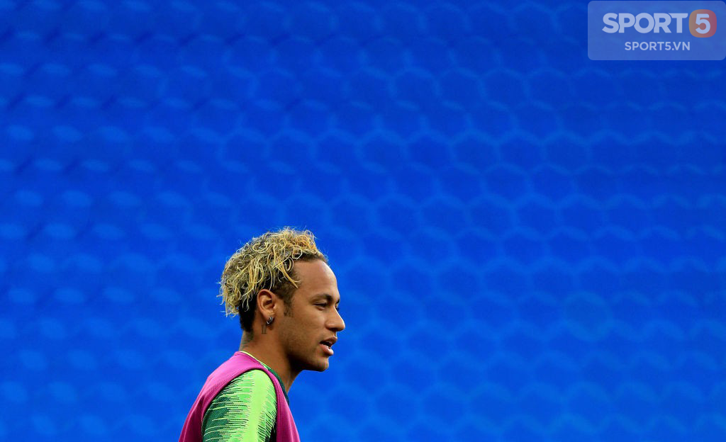 Bị chê cười, Neymar cắt phăng mái tóc mỳ tôm - Ảnh 4.