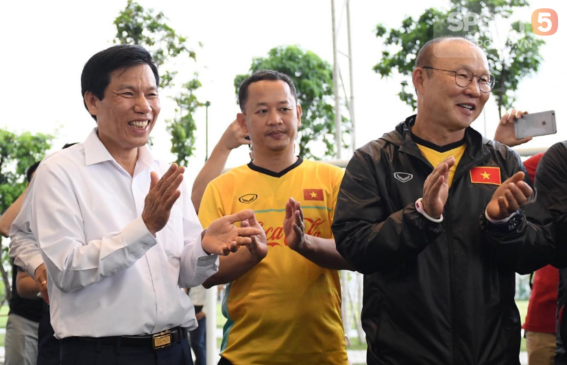 Bộ trưởng Nguyễn Ngọc Thiện động viên tinh thần U23 Việt Nam trước ASIAD 2018 - Ảnh 4.