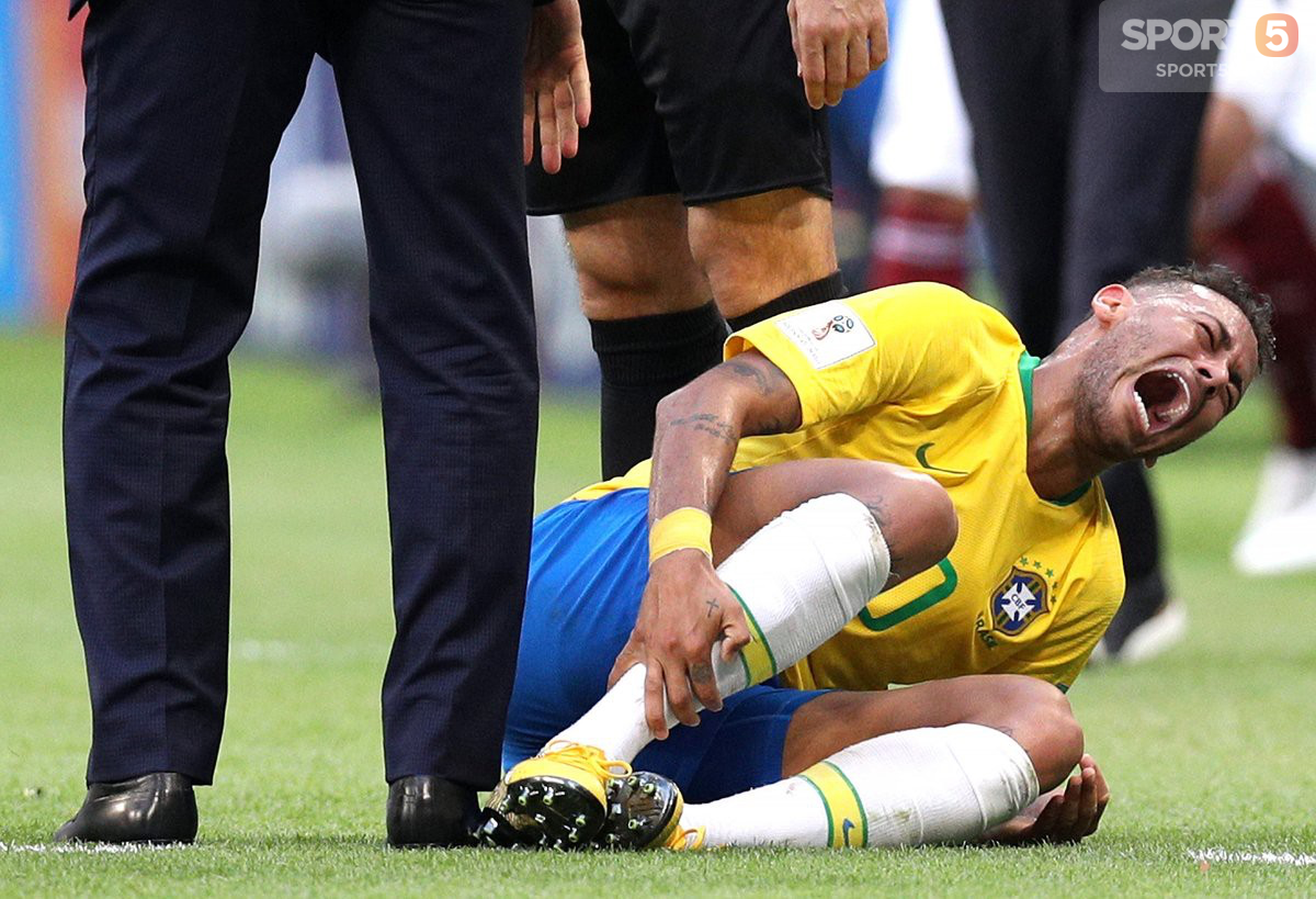 Neymar trở thành trò cười sau pha gào khóc ăn vạ lộ liễu - Ảnh 1.