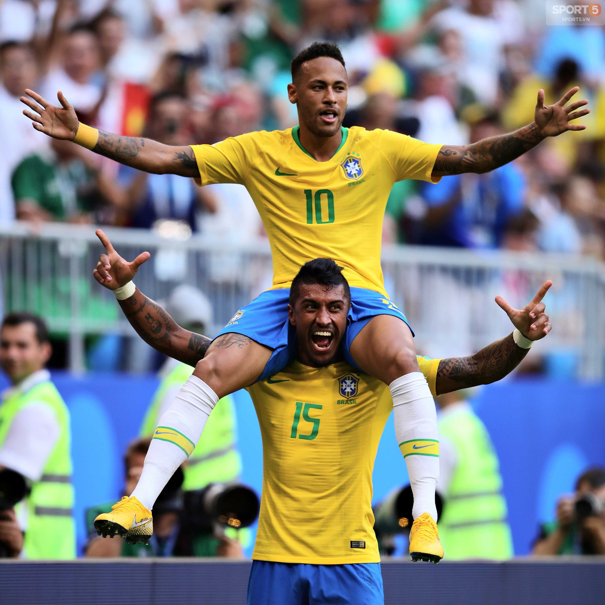 Neymar - Người hùng bị dè bỉu vì ăn vạ thô thiển - Ảnh 5.
