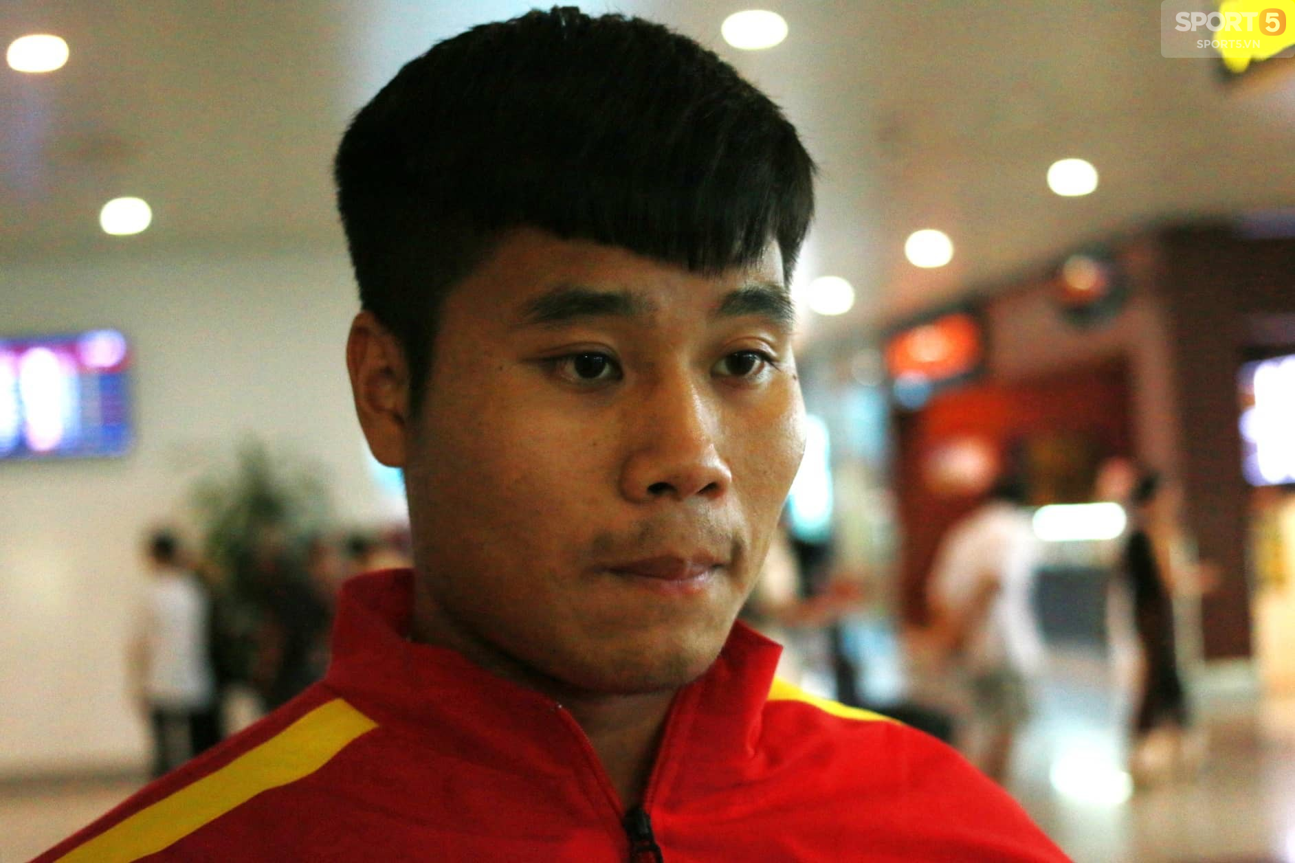 Tiền vệ gãy tay của U19 Việt Nam truyền lửa chiến thắng sang Indonesia - Ảnh 3.