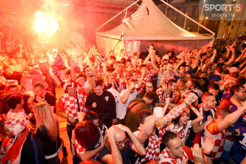 Niềm vui vỡ òa của Croatia sau chiến tích lọt đến bán World Cup 2018 - Ảnh 8.