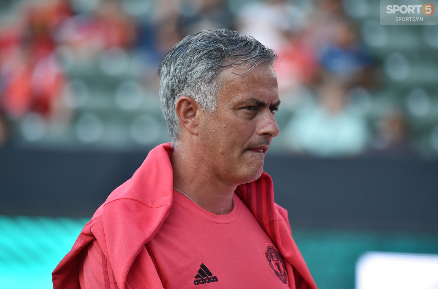 Mourinho vẫn được ủng hộ tuyệt đối dù buông lời chỉ trích học trò - Ảnh 2.