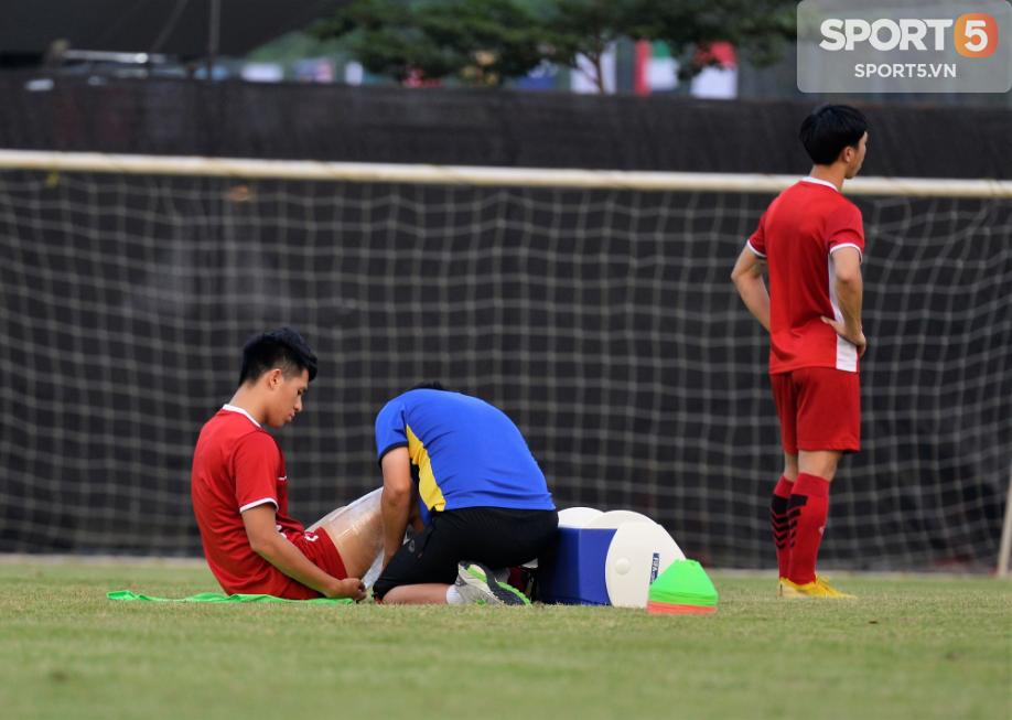 Cơn đau đầu của HLV Park Hang-seo trước trận đấu sống còn với Bahrain - Ảnh 2.