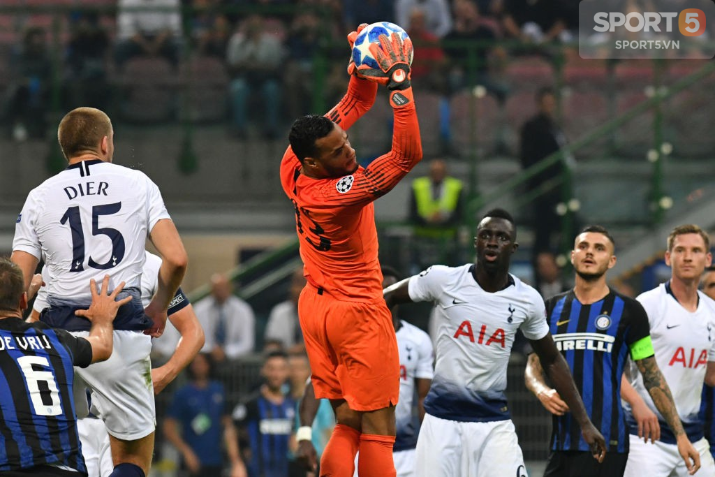 Spurs gà mờ để Inter Milan ngược dòng 2-1 trong 6 phút ngắn ngủi - Ảnh 2.