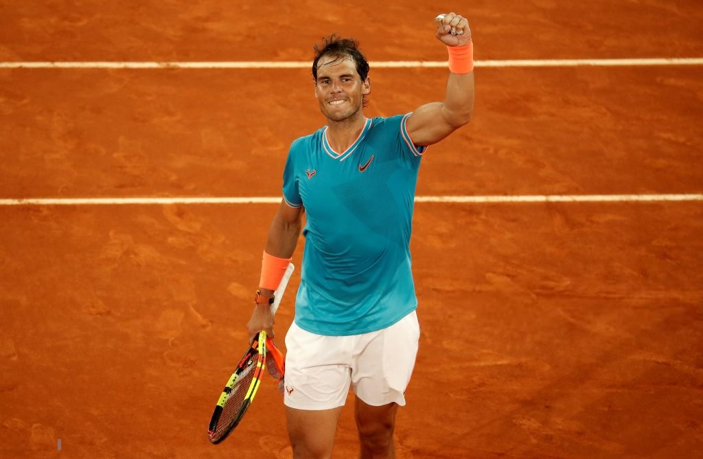 Sau màn chết hụt, Federer lại để vuột 2 cơ hội vàng và lỡ đại chiến Djokovic ở bán kết Madrid Open - Ảnh 9.