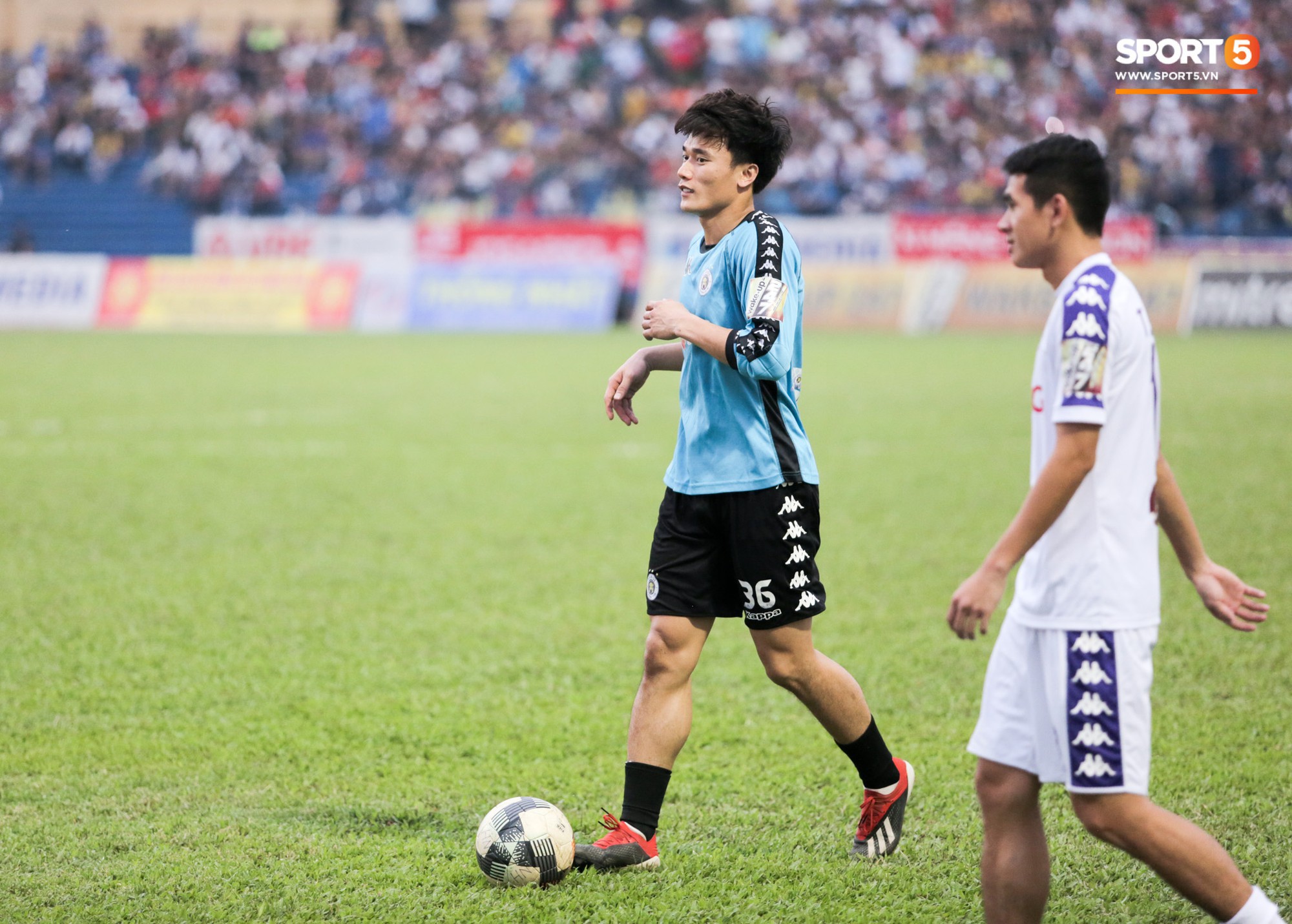 Bùi Tiến Dũng chán nản, không khí Hà Nội FC ảm đạm vì thua thảm trước CLB Thanh Hoá - Ảnh 6.