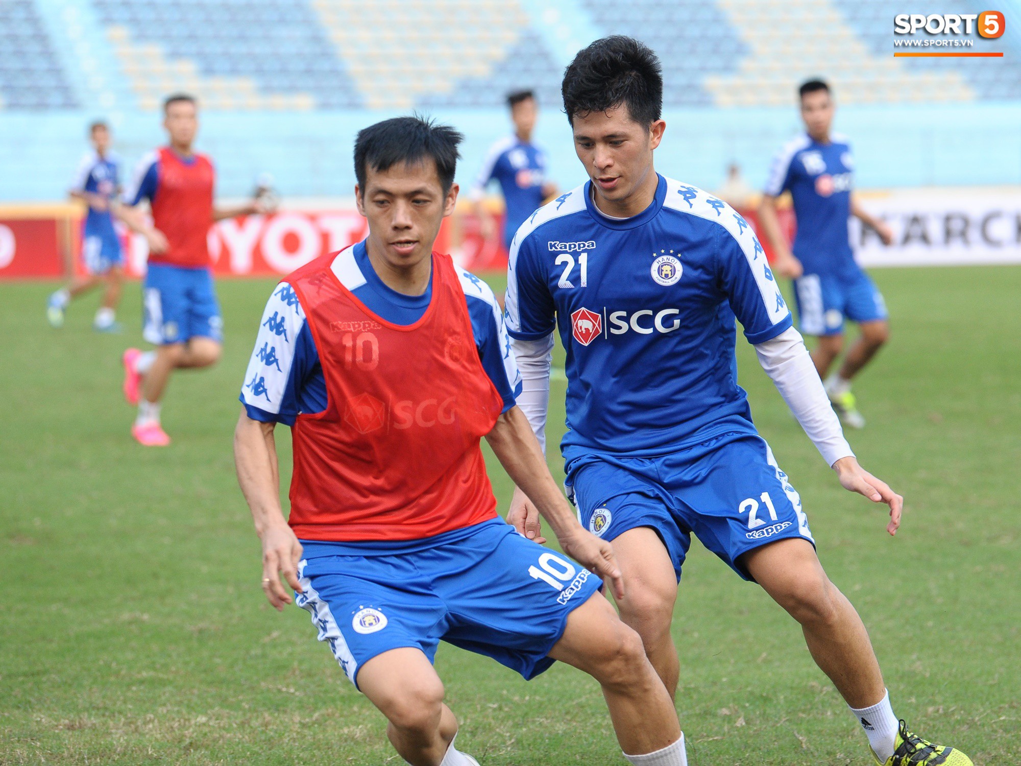 Hà Nội FC nhận tin không vui về tình hình chấn thương của Duy Mạnh - Ảnh 6.