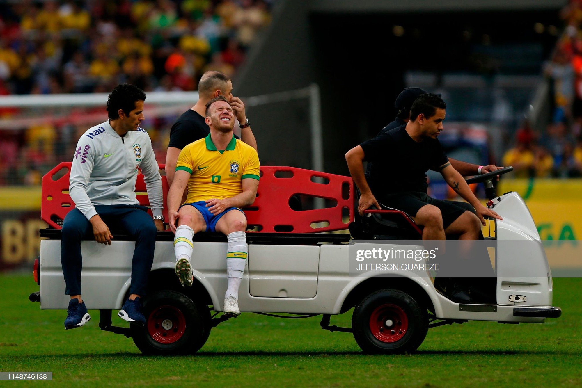 Lè lưỡi ngao ngán với hành động cực phi thể thao trong trận giao hữu: Sao Brazil có nguy cơ bỏ lỡ giải đấu vô địch châu Mỹ vì pha vào tắc bóng này - Ảnh 4.