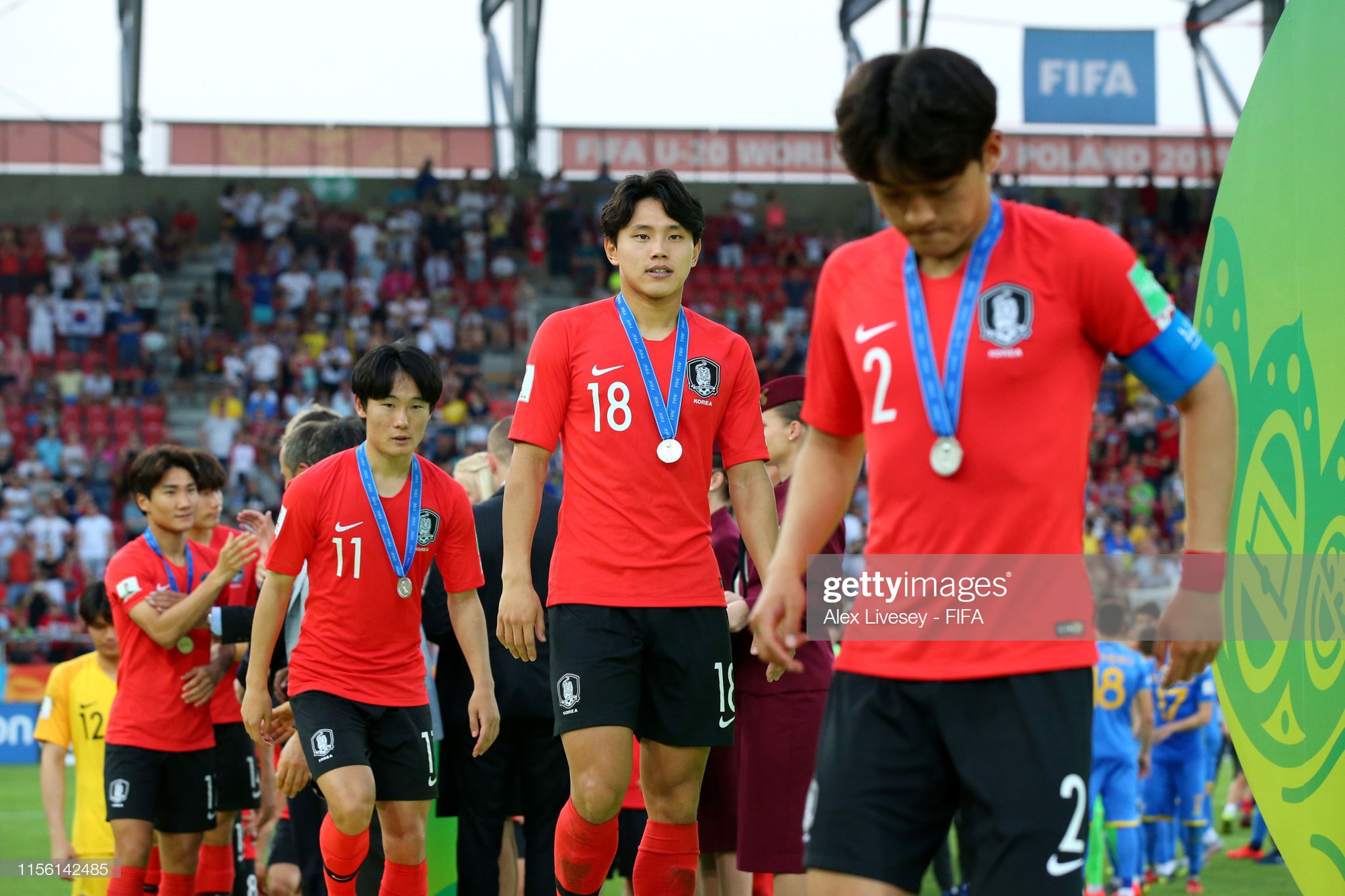 Đội bóng quê hương HLV Park Hang-seo ôm nhau khóc nấc khi thua ngược ở chung kết đấu trường World Cup - Ảnh 13.