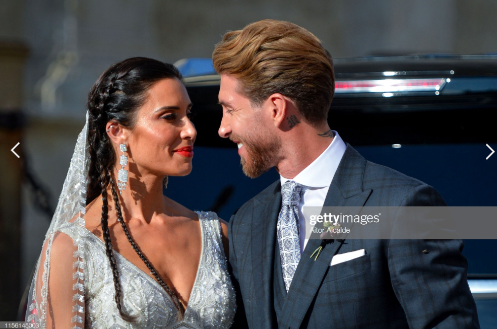 Thần thái vợ chồng Beckham áp đảo toàn bộ khách mời đến dự đám cưới xa hoa của đội trưởng Real Madrid - Ảnh 15.
