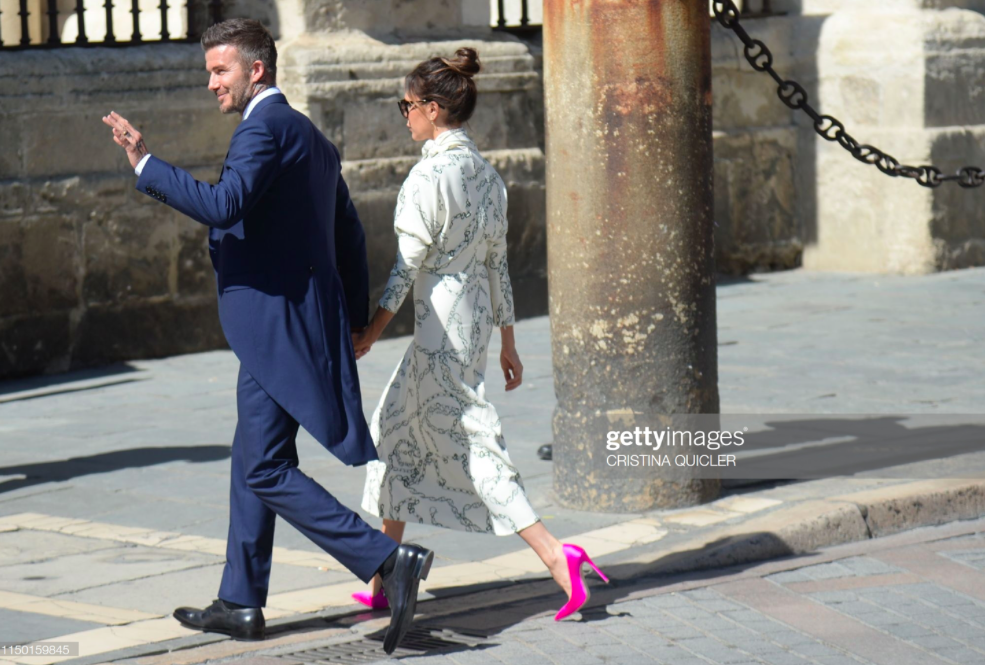 Thần thái vợ chồng Beckham áp đảo toàn bộ khách mời đến dự đám cưới xa hoa của đội trưởng Real Madrid - Ảnh 7.