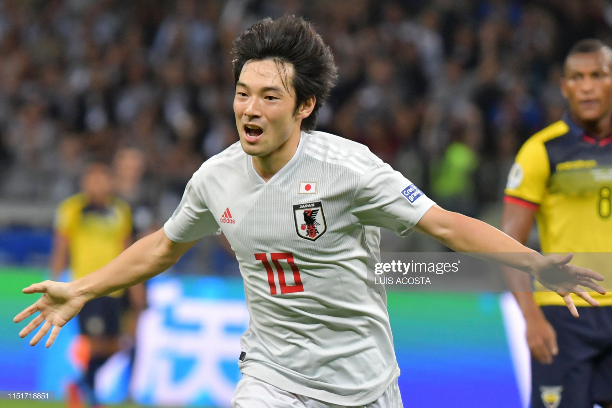 Tuyển thủ Nhật Bản ôm mặt thất vọng, các đại diện châu Á sạch bóng ở tứ kết cúp bóng đá Nam Mỹ - Ảnh 2.