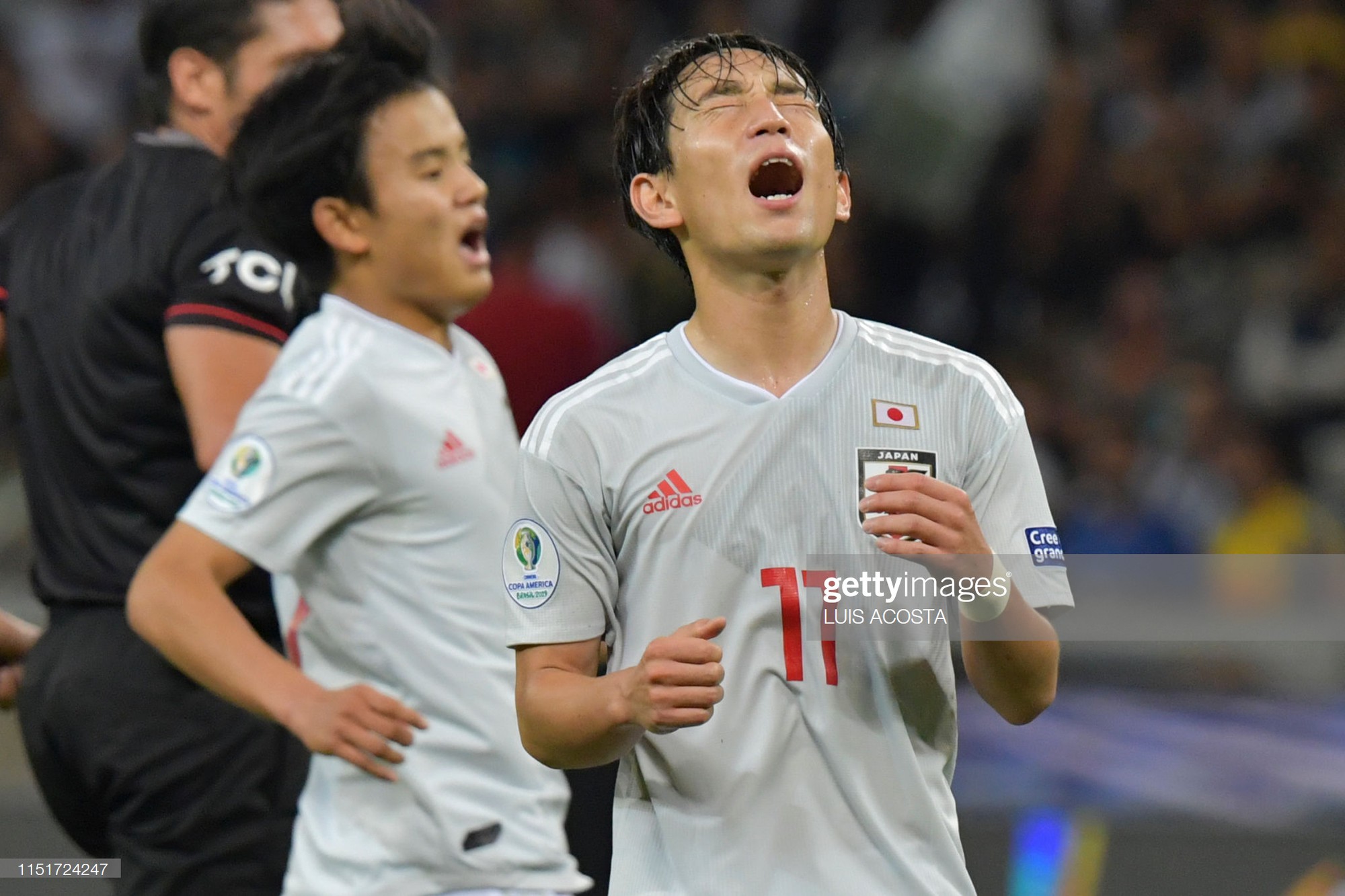 Tuyển thủ Nhật Bản ôm mặt thất vọng, các đại diện châu Á sạch bóng ở tứ kết cúp bóng đá Nam Mỹ - Ảnh 5.