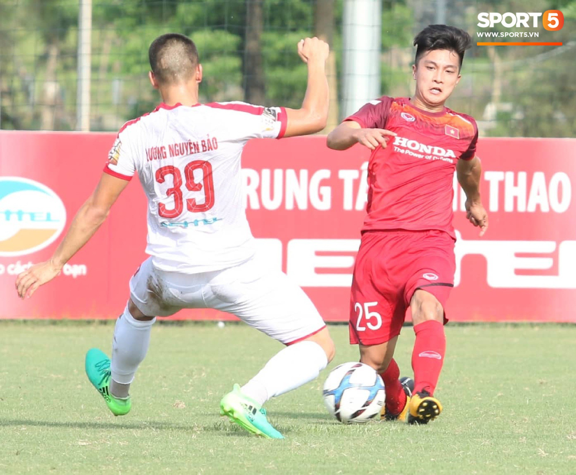 Được thi đấu 70 phút, trợ lý Kim Han-yoon đã chấm Martin Lo cho U23 Việt Nam? - Ảnh 2.