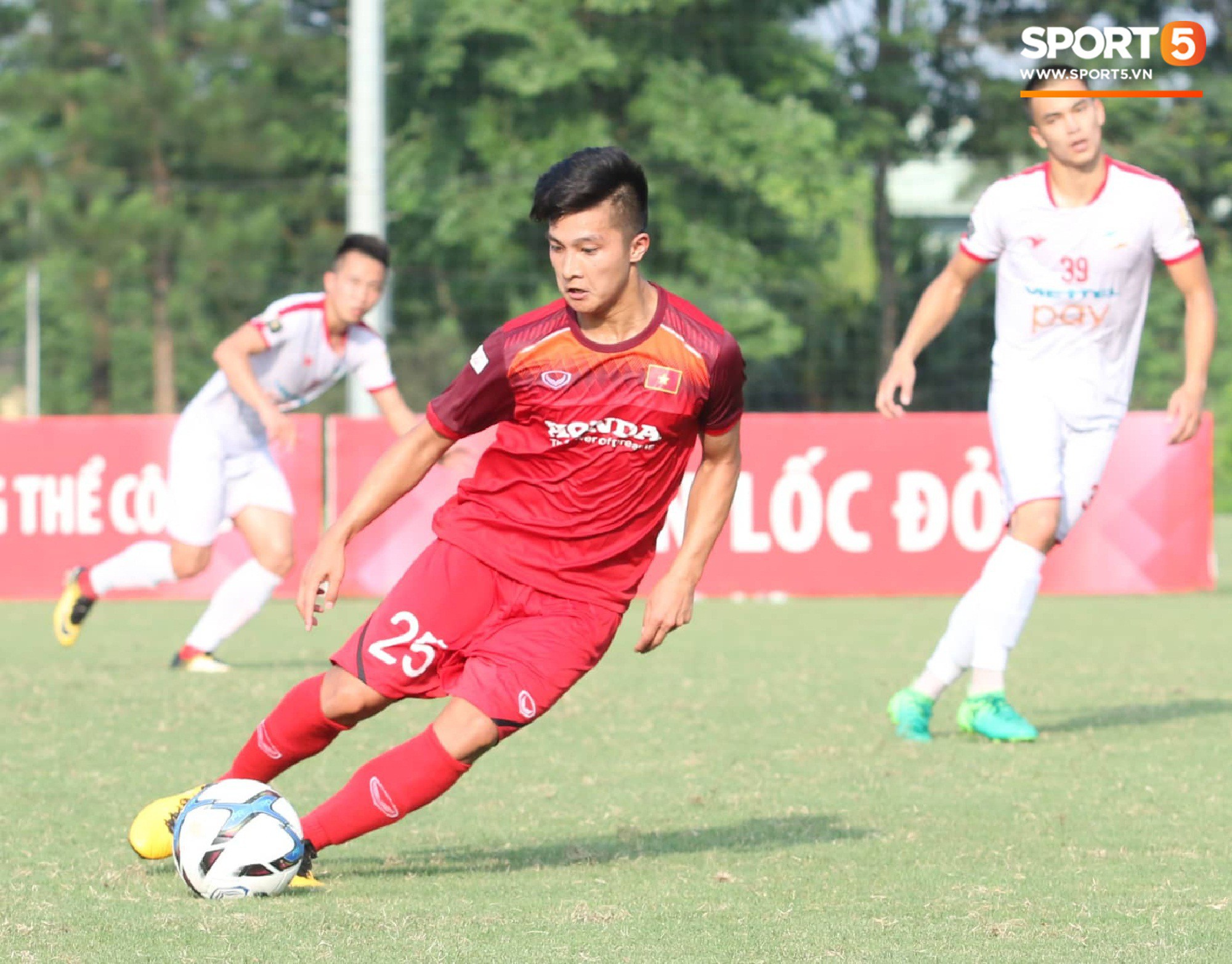 Được thi đấu 70 phút, trợ lý Kim Han-yoon đã chấm Martin Lo cho U23 Việt Nam? - Ảnh 3.