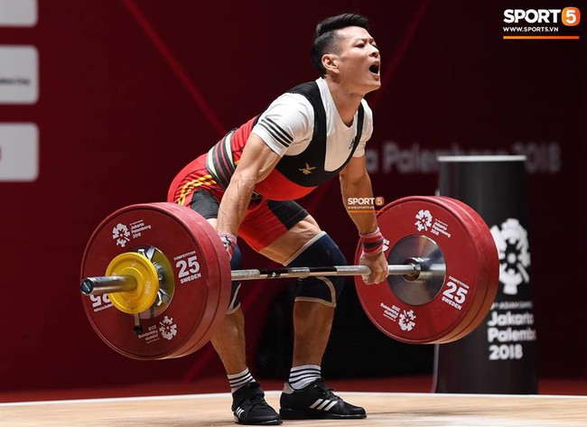 Thạch Kim Tuấn giành huy chương bạc cử tạ ASIAD 2018 - Ảnh 1.
