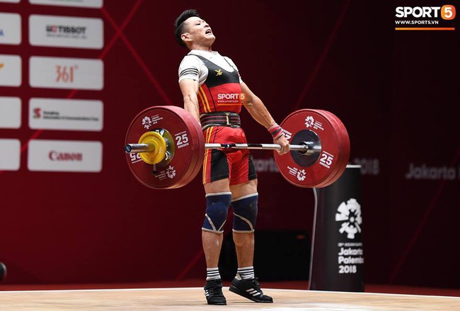 Thạch Kim Tuấn khó vượt chính mình khi đối mặt đương kim vô địch cử tạ ASIAD 2018 - Ảnh 1.