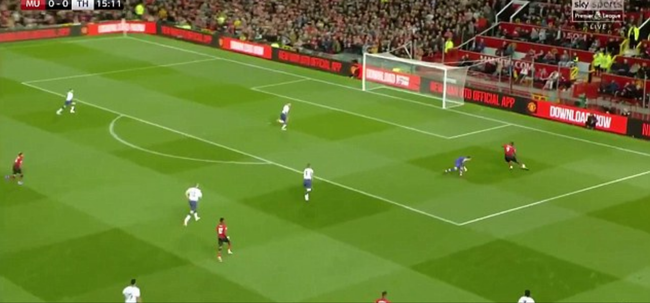 Lukaku đá ra ngoài khi khung thành bỏ trống, MU thảm bại trước Spurs - Ảnh 5.