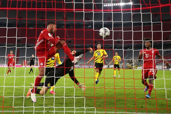 Bàn thắng theo phong cách lạ lùng giúp Bayern thắng kịch tính 3-2 trước Dortmund, đoạt Siêu cúp Đức - Ảnh 2.