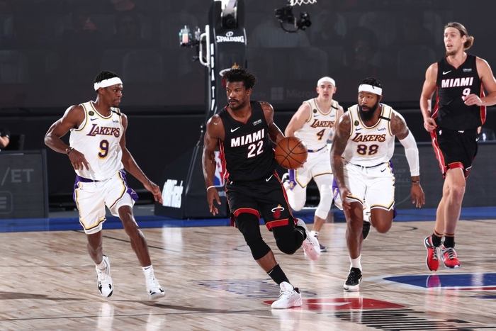 Giữ lời hứa với Kobe Bryant, Los Angeles Lakers đăng quang ngôi vương NBA 2020 bằng một chiến thắng thuyết phục - Ảnh 1.