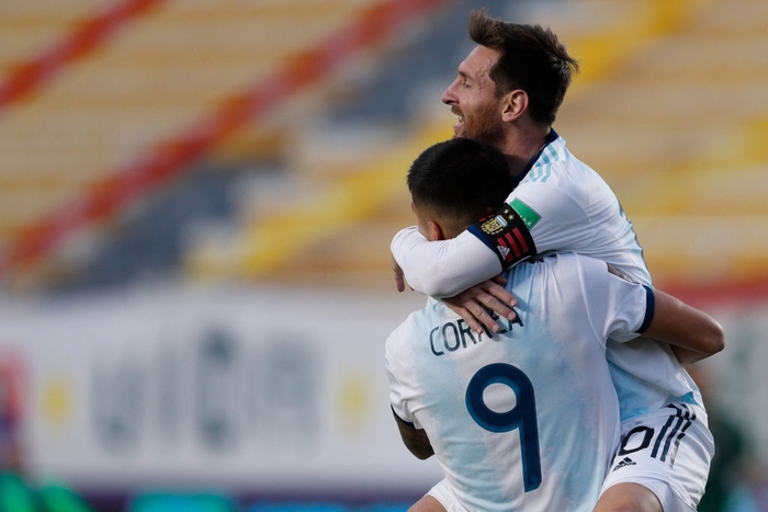 Vượt qua nỗi sợ “khó thở”, Messi giúp tuyển Argentina lần đầu thắng trên sân Bolivia sau 15 năm - Ảnh 8.