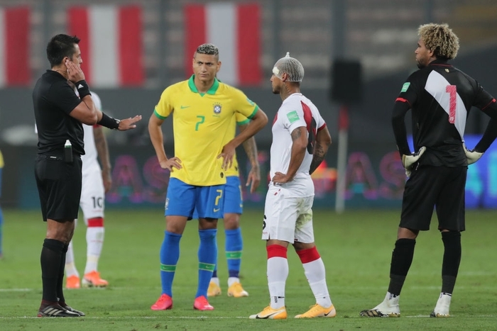 Neymar lập hat-trick, vượt thành tích ghi bàn của Ronaldo và giúp tuyển Brazil thắng 4-2 - Ảnh 8.