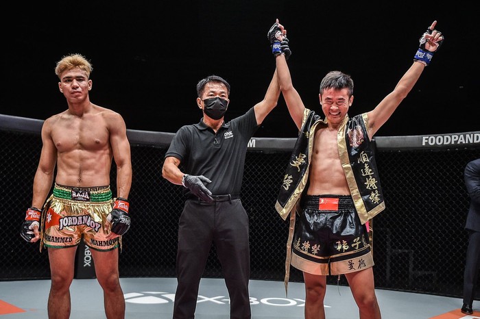 Nhà vô địch Muay thế giới tung combo đòn uy lực, hạ đo ván đối thủ tại ONE Championship - Ảnh 4.