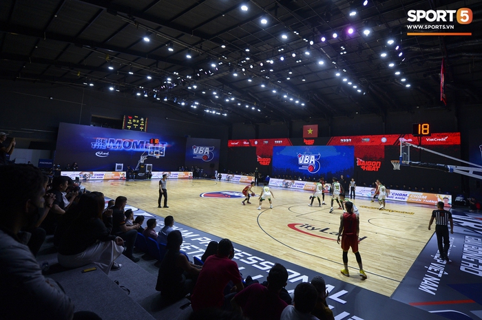 Góc giải đáp: Tại sao trận mở màn mùa giải 2020 Saigon Heat lại được treo cờ vô địch tại VBA Arena? - Ảnh 2.