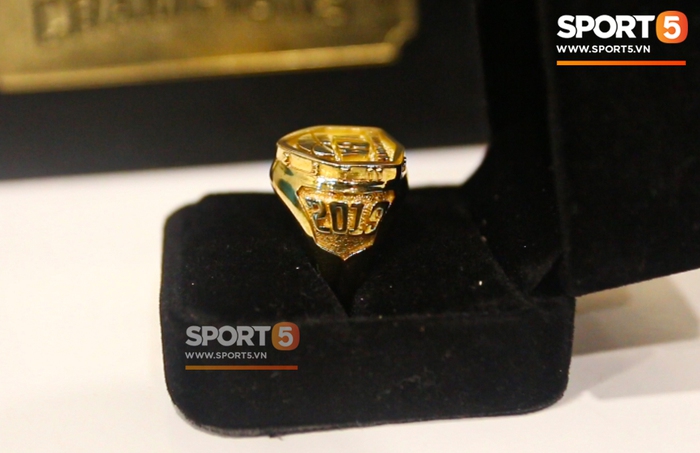 Soi chi tiết chiếc nhẫn vô địch lần đầu tiên trong lịch sử giải đấu VBA - Ảnh 5.