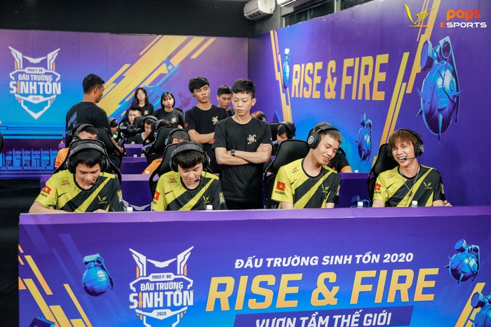Đội trưởng Binxu hé lộ lý do chỉ xếp top 7 vòng bảng, khẳng định V Gaming sẽ là đội đầu tiên 3 lần liên tiếp vô địch Đấu Trường Sinh Tồn - Ảnh 1.