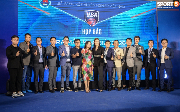 Toàn cảnh họp báo VBA 2020: Hào hứng chào đón mùa giải bóng rổ chuyên nghiệp Việt Nam chưa từng có trong lịch sử - Ảnh 9.