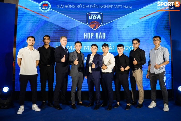 Toàn cảnh họp báo VBA 2020: Hào hứng chào đón mùa giải bóng rổ chuyên nghiệp Việt Nam chưa từng có trong lịch sử - Ảnh 11.