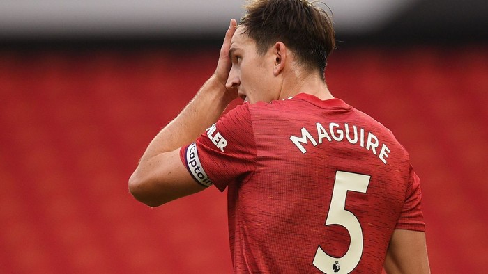 Harry Maguire không xứng với giá 80 triệu bảng, và cũng chẳng xứng với tấm băng thủ quân - Ảnh 2.