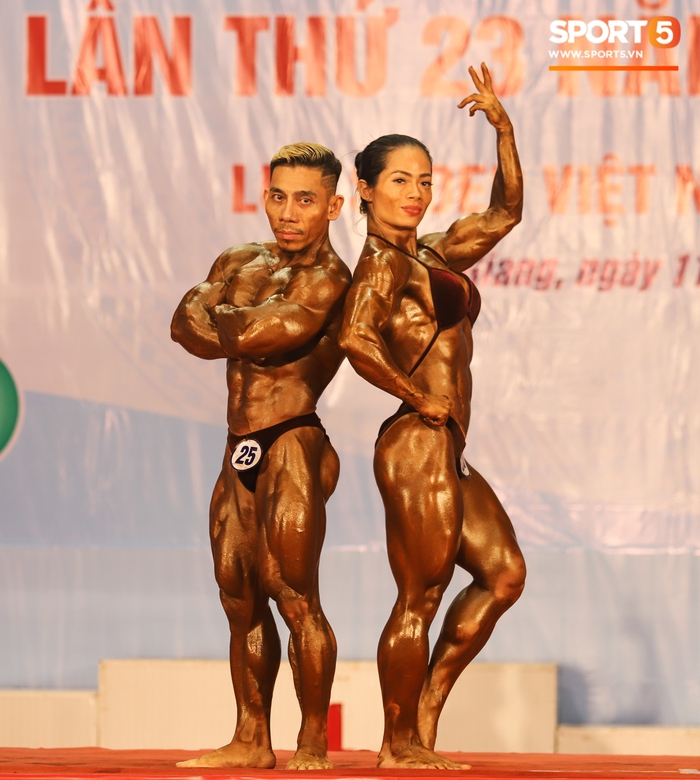 Huyền thoại Phạm Văn Mách và Đinh Kim Loan giành HCV đôi nam nữ tại Giải thể hình vô địch Quốc gia 2020  - Ảnh 5.