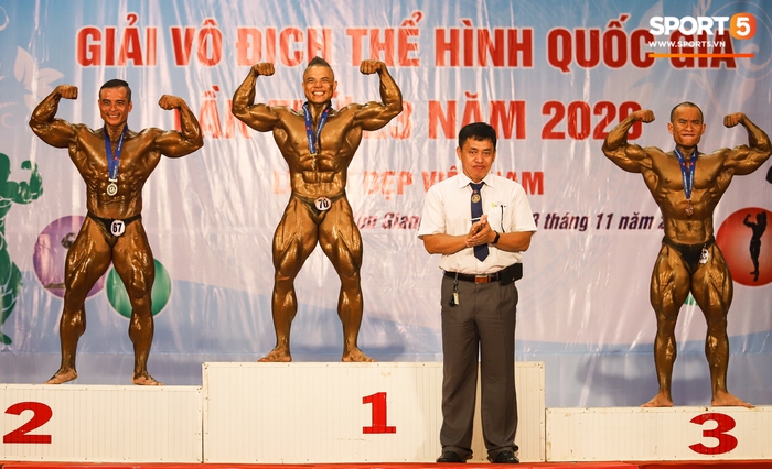 Lực sĩ Trần Hoàng Duy Phúc giành cú đúp HCV tại Giải Vô địch thể hình Quốc gia năm 2020 - Ảnh 13.