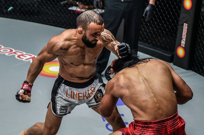 John Lineker hạ đo ván cựu vương Kevin Belingon, tiến sát đến trận tranh đai của ONE Championship - Ảnh 7.