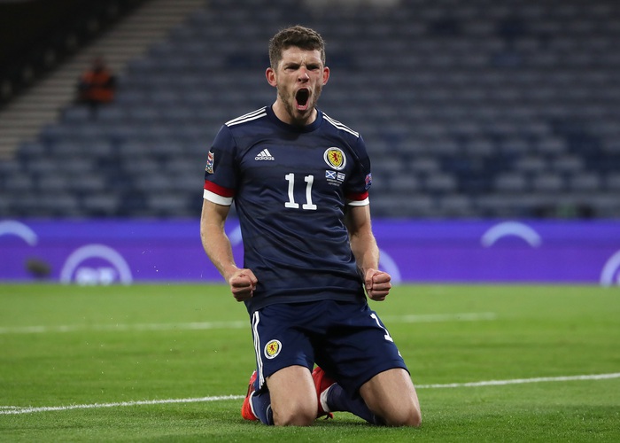 Robertson và các đồng đội giúp Scotland làm nên kỳ tích tham dự Euro 2021 - Ảnh 1.