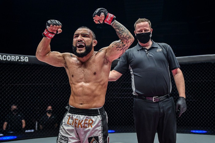 John Lineker hạ đo ván cựu vương Kevin Belingon, tiến sát đến trận tranh đai của ONE Championship - Ảnh 9.